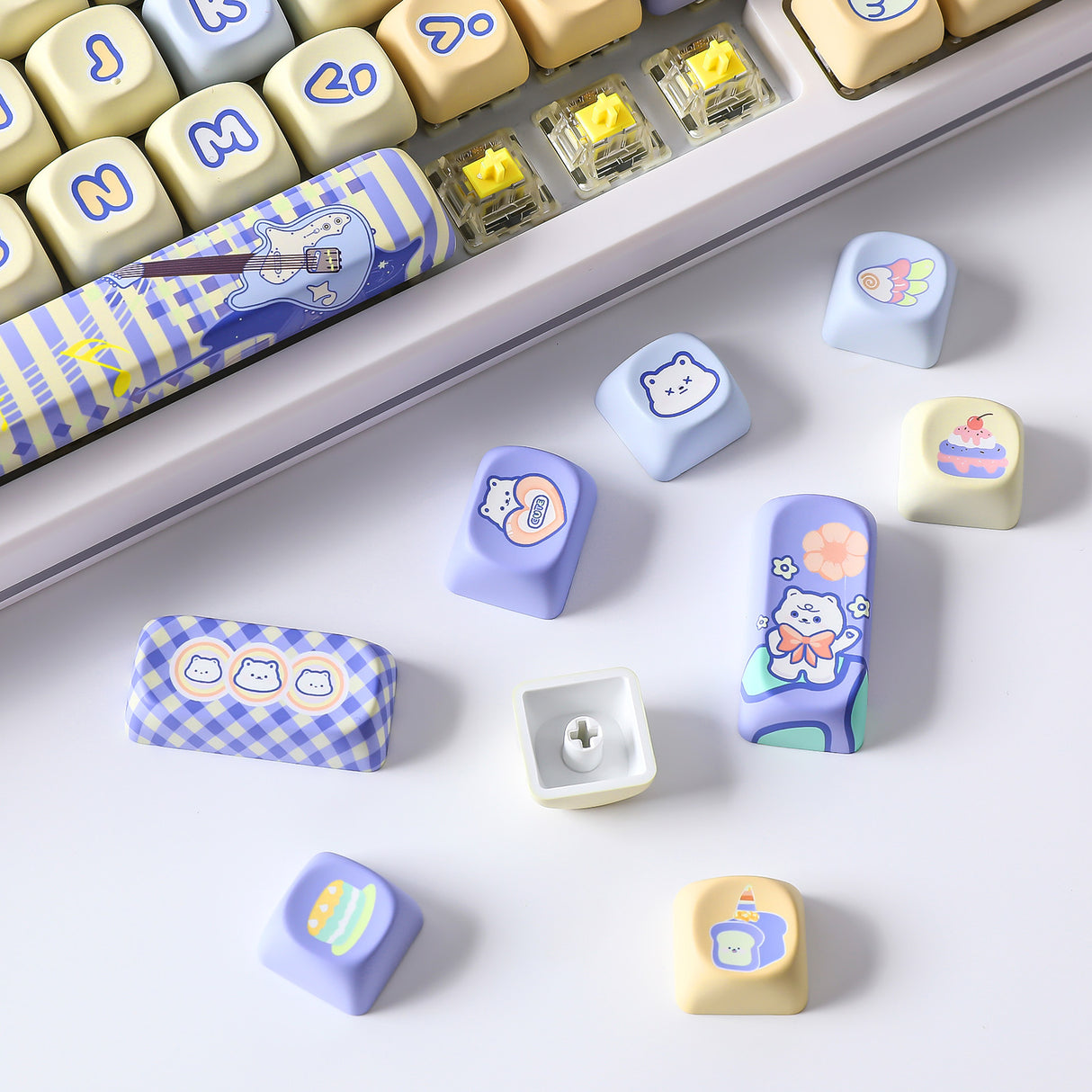 YUNZII White Bear MOA Profile Keycap Set