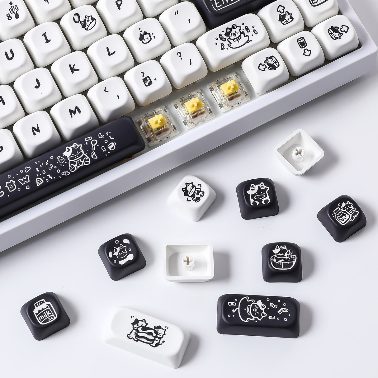 YUNZII Cow MOA Profile Keycap Set